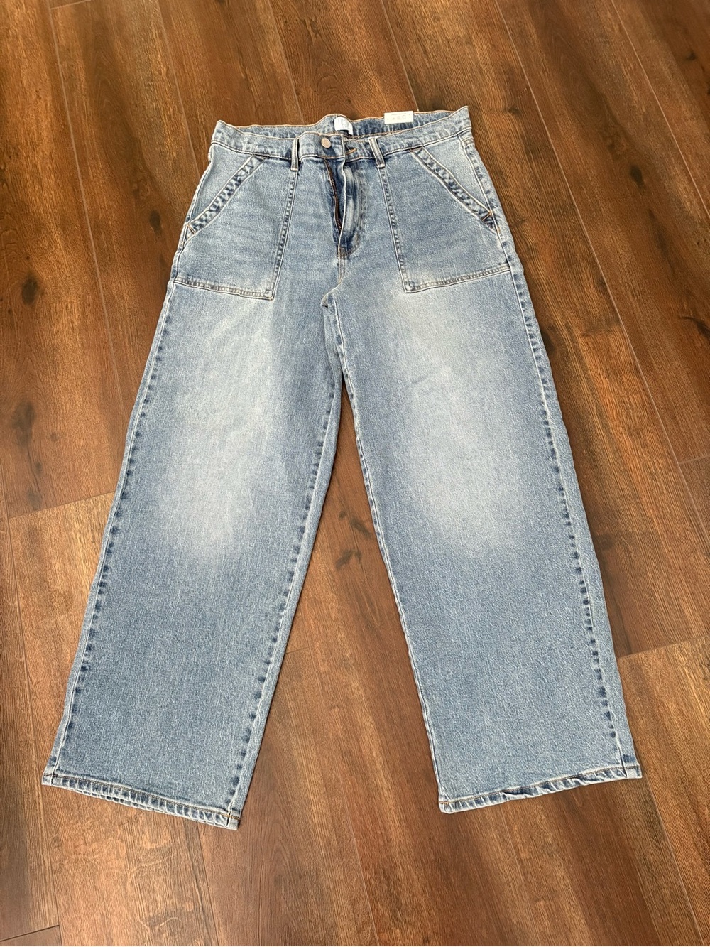 Time and Tru Light Blue Relaxed Straight-Leg Jeans